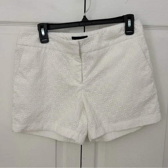 Cynthia Rowley White Cotton Eyelet Shorts size 8 Summer Chic - Picture 6 of 14